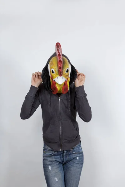 Woman Wearing Cock Mask Miming Hip Hop Culture She Wearing — Stock Photo, Image