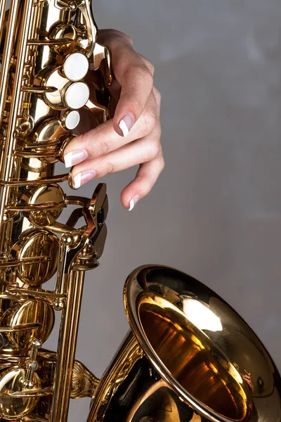 Photo Shows Partial View Saxophone Very Neat Fingers His Left — Stock Photo, Image