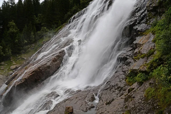 Grawa Grawa Водоспад Grawawasserfall Водоспад Каскад Стайня Тубаї Тубаї Ілюстрація — стокове фото