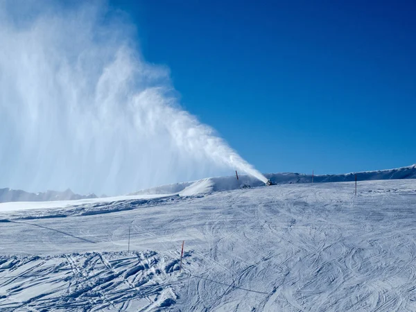 Snowblower Snow Ski Slope Artificial Snow — Stock Photo, Image