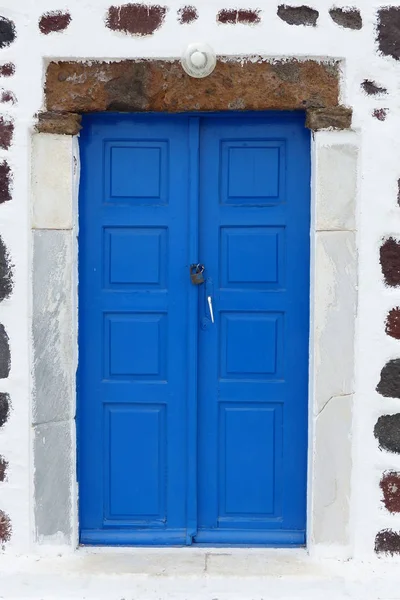 Niebieskie Drzwi Santorini — Zdjęcie stockowe