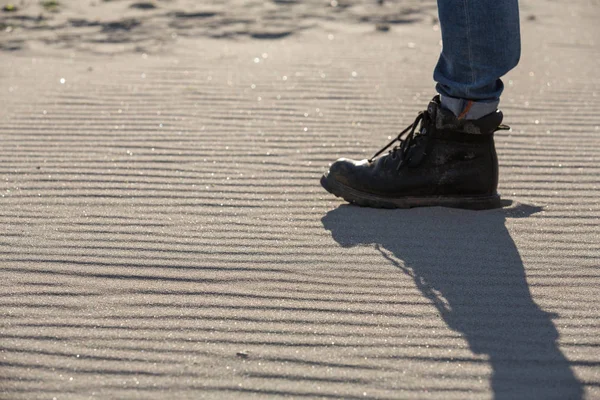 Une Botte Dans Sable Pas — Photo