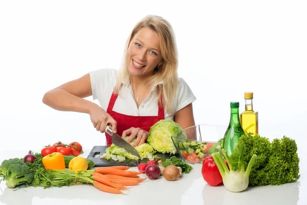 Hausfrau Bereitet Einen Gemischten Salat Und Zerdrückt Einen Salat — Stockfoto