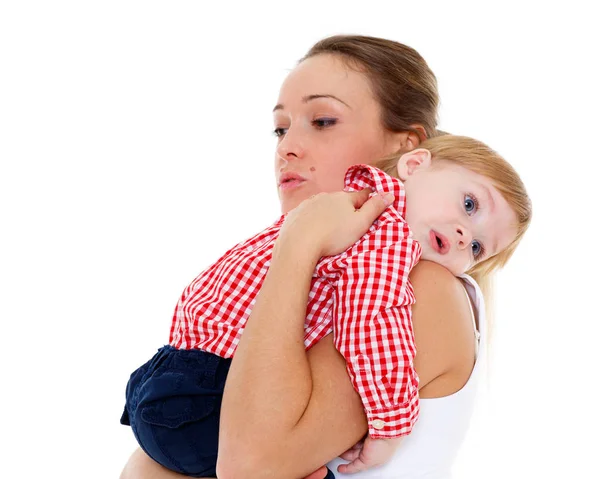 Mutter Mit Kleinem Nachtragenden Baby Auf Weißem Hintergrund — Stockfoto