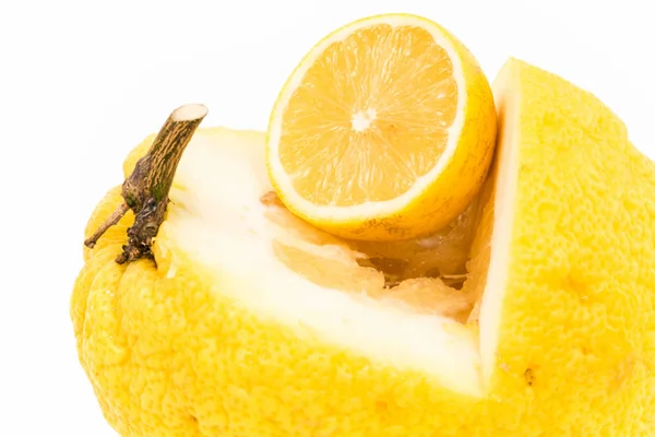 Cytryna Olbrzymi Żółty Owoc Białym Tle — Zdjęcie stockowe