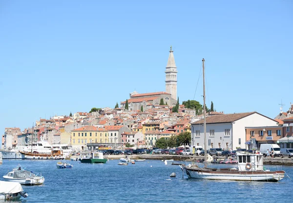 Rovinj Statek Łódź Żaglówka Żaglówka Port Istria Śródziemnomorski Morski Półwysep — Zdjęcie stockowe