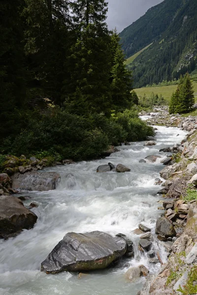 Ruetz Stubaital Stubai Tirol Ausztria Alpok Hegy Hegyek Hegyek Magas — Stock Fotó