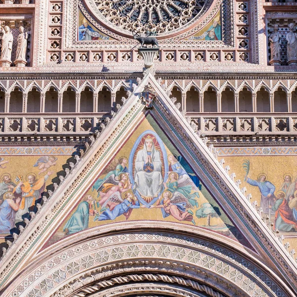 Dettaglio Della Facciata Del Duomo Orvieto — Foto Stock