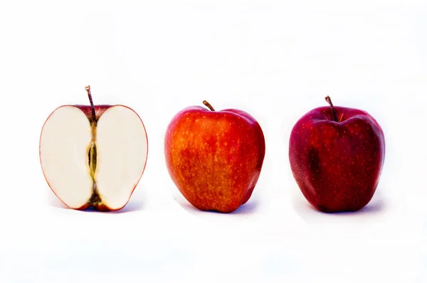 Deux Pommes Rouges Moitié Sur Fond Blanc — Photo