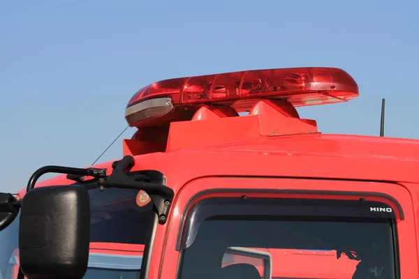 Червона Машина Дорозі — стокове фото