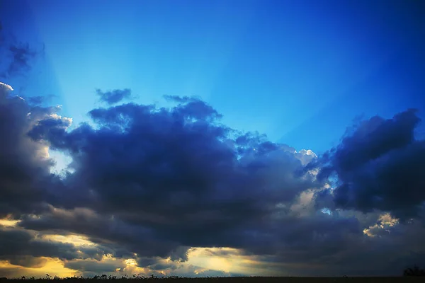 Schöne Bewölkten Himmel Hintergrund — Stockfoto