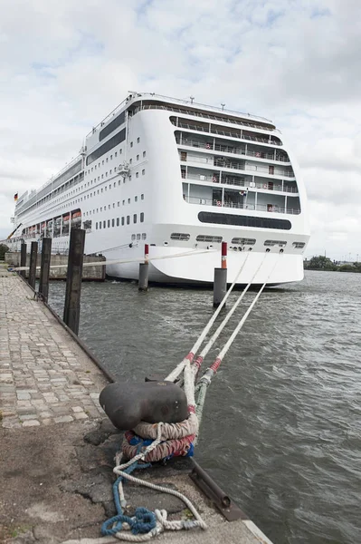 Crucero Que Yace Muelle — Foto de Stock