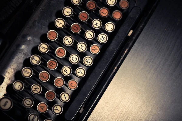 Färg Horisontella Detalj Tangentbordet Gammal Skrivmaskin — Stockfoto