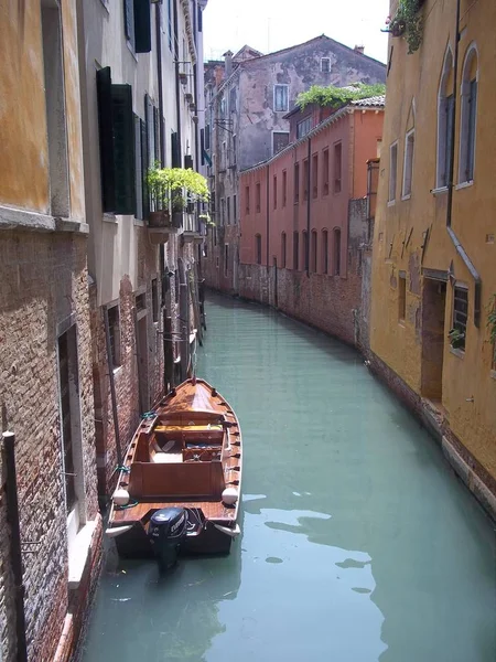 Einsamer Kanal Venedig — Stockfoto