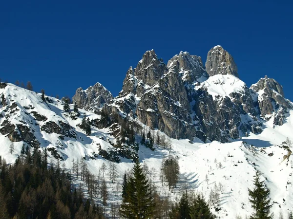 Görkemli Alp Manzarası Manzarası — Stok fotoğraf