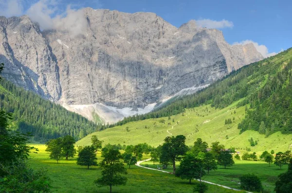 Malerischer Blick Auf Die Majestätische Alpenlandschaft — Stockfoto