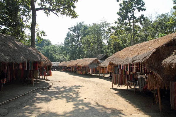 Длинная Деревня Племени — стоковое фото
