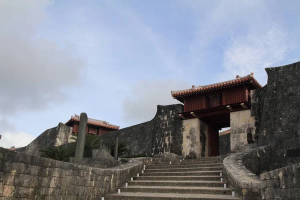 Zuisenmon Shuri Castle — стокове фото