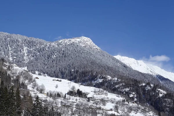 Готард Швейцарском Кантоне Тичино Ticino Снятый Зимой Февраль Ярко Голубым — стоковое фото
