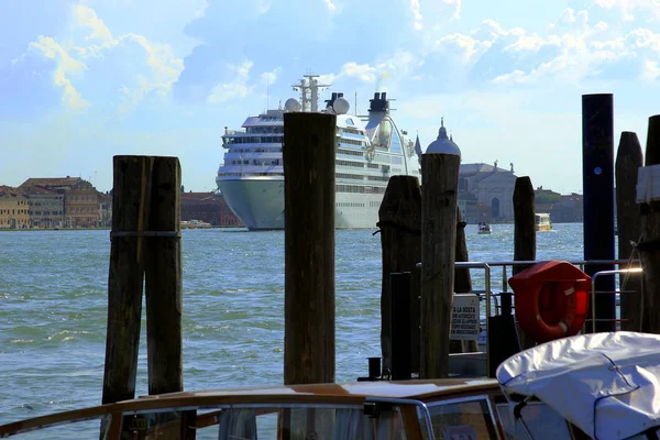 Navio Cruzeiro Veneza — Fotografia de Stock