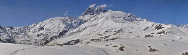 Panorama Escénico Las Montañas Del Cáucaso Cubiertas Nieve Svaneti Georgia — Foto de Stock