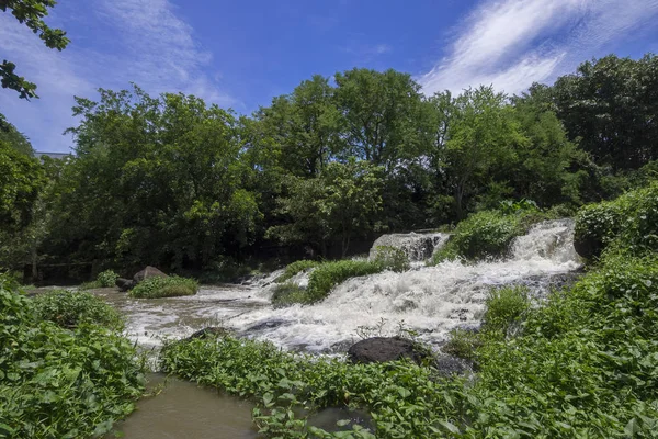 Cascada Las Montañas — Foto de Stock