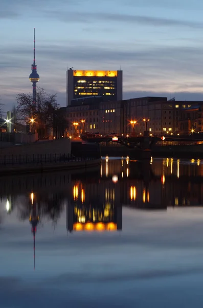 Skyline Von Berlin Mit Fernsehturm Bei Nacht — Stockfoto