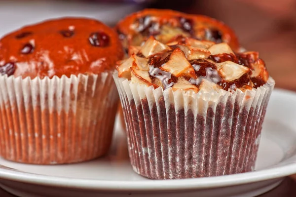 Verschillende Muffins Met Verse Appels Wit — Stockfoto