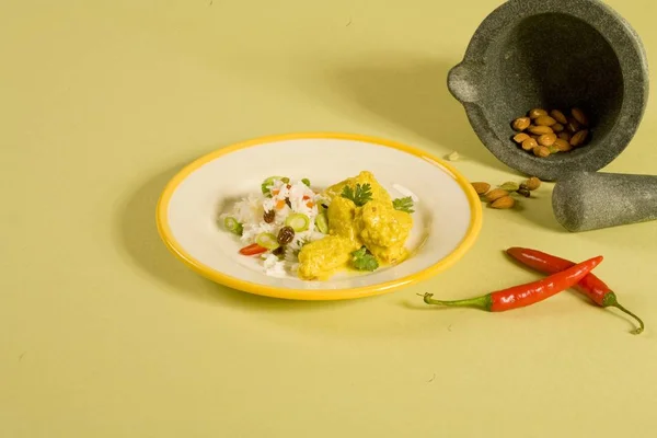 Curry Peces Con Almendras — Foto de Stock