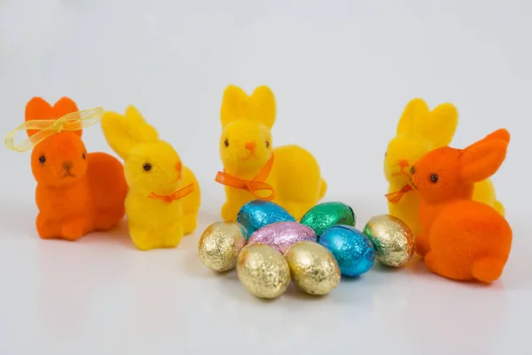 Пасхальное Яйцо Красивым Мотивом Кроликом — стоковое фото