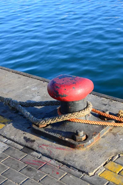 Bollard Amarração Com Âncora Cais — Fotografia de Stock