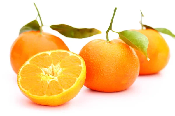 鲜橙果 白色背景分离 — 图库照片