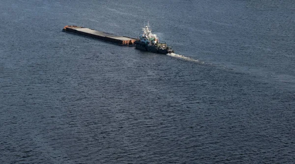 Péniche Flottant Dans Les Eaux Bleues Dniepr — Photo