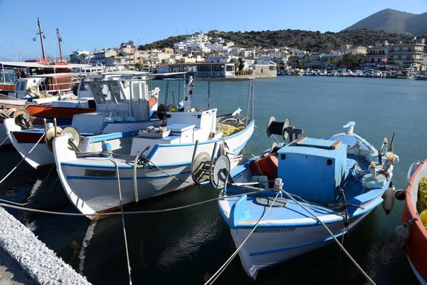 Elounda Crete Harbor Рибальський Порт Сірий Медитаційний Рибальський Човен Човен — стокове фото
