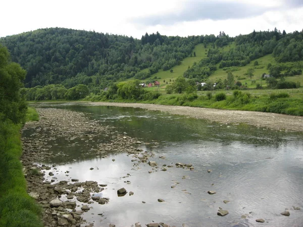 Gyönyörű Táj Sebességgel Víz Hegyi Folyóban — Stock Fotó