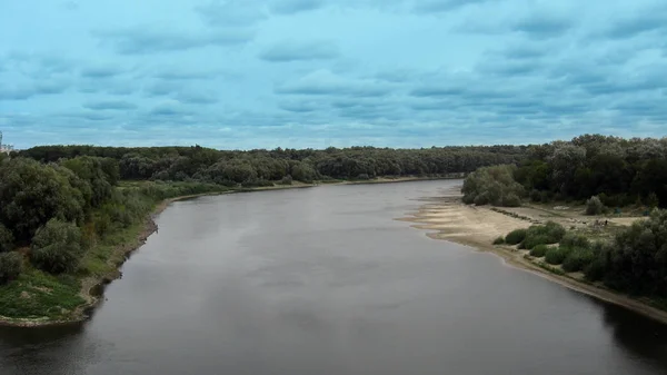 Beau Paysage Avec Rivière Nuages Pâles — Photo