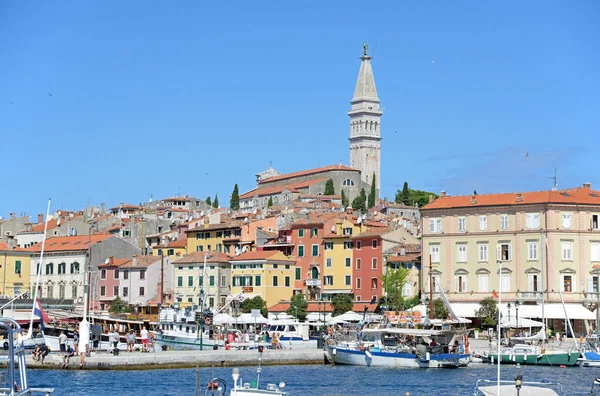 Rovinj Statek Łódź Łodzie Statki Port Istria Chorwacja Morze Morze — Zdjęcie stockowe