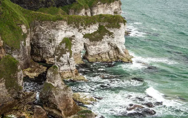 Felsengruppe Meer — Stockfoto