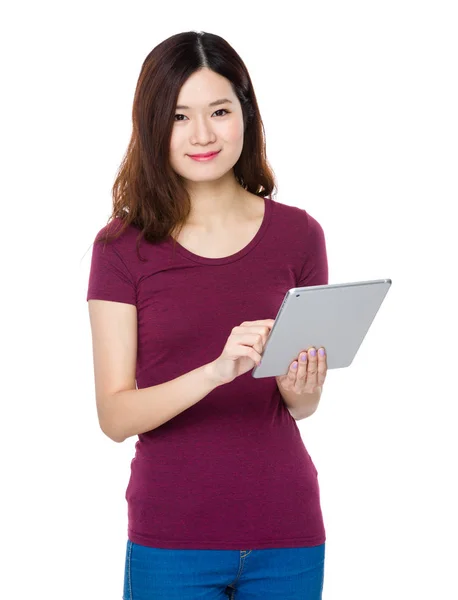 Woman Use Tablet — Stock Photo, Image