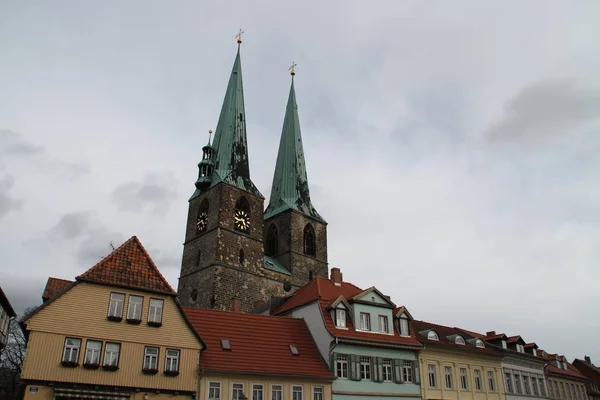 Věže Kostela Mikuláše Quedlinburgu — Stock fotografie