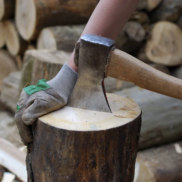 Man Holding Wooden Axe Garden — Stock Photo, Image