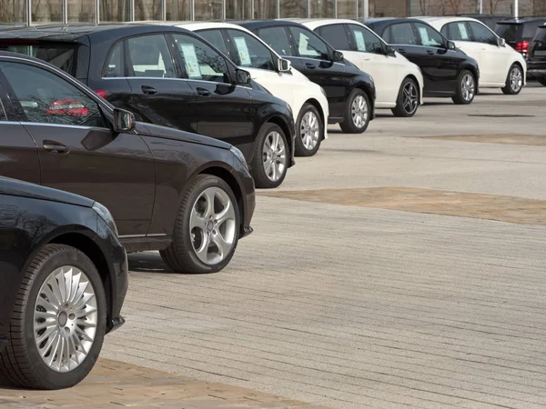 Los Coches Están Venta — Foto de Stock