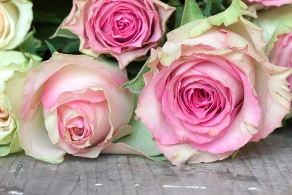 Rosas Rosadas Amarillas Para Las Madres Las Madres Día Día —  Fotos de Stock