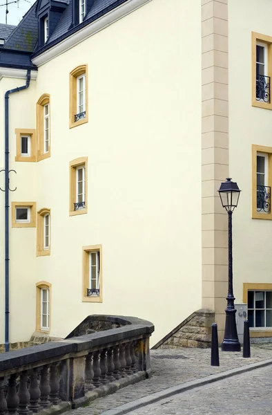 Vista Rua Velha Cidade Luxembourg Luxembourg Verão — Fotografia de Stock