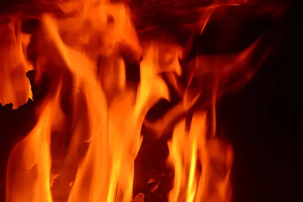 Brennendes Feuer Loderndes Orangerotes Feuer — Stockfoto