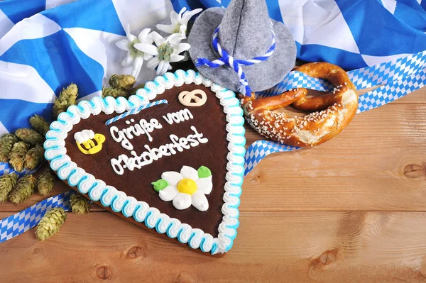 Original Bavarian Gingerbread Heart Gamsbart Pretzel — Stock Photo, Image