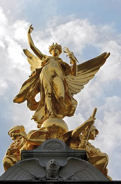 Gouden Engel Het Victoria Memorial London — Stockfoto