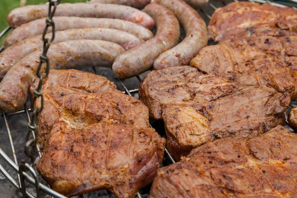 Robas Salchichas Alfileres Parrilla —  Fotos de Stock