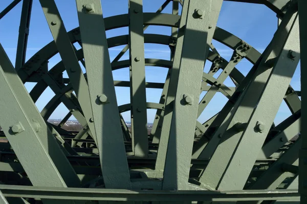 Металлический Мост Города — стоковое фото