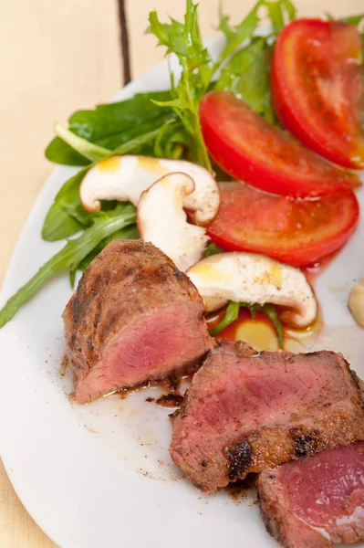 Beef Filet Mignon Grilled Fresh Vegetables Side Mushrooms Tomato Arugula — Stock Photo, Image